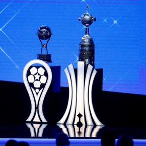 Los árbitros para las idas de las semis de la Libertadores y la Sudamericana