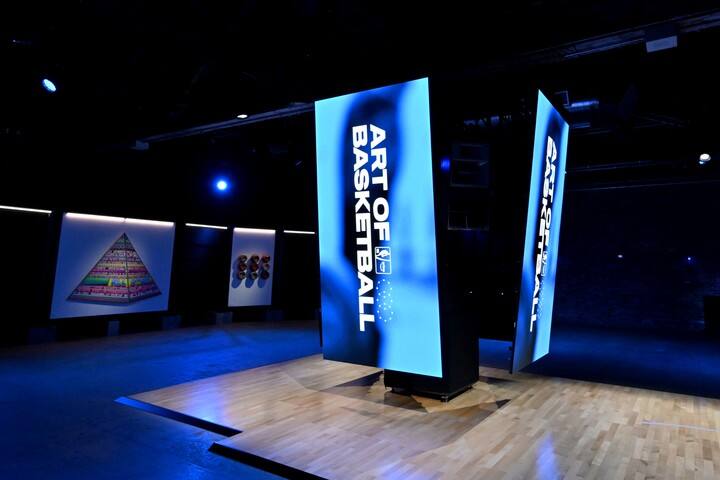 Arte y básquet: la muestra que armó Prime Video para lanzar su nueva temporada de la NBA en Nueva York. (Foto: Prime Video)