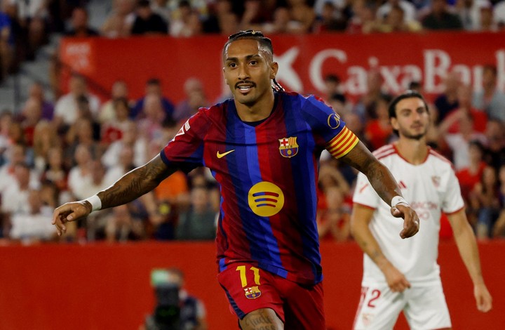 Raphinha, ahora jugando de 9, en llamas: 14 goles en ocho partidos.