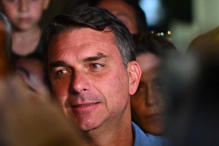 El senador Flávio Bolsonaro en Brasilia (Brasil). Foto EFE