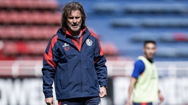 El Gallego Insua durante la práctica del Ciclón. (Foto: Prensa CASLA).