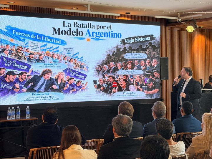 Santiago Oría, el cineasta de Milei y director de Realizaciones Audiovisuales de Presidencia de la Nación. Dio una charla sobre batalla cultural en Tigre.