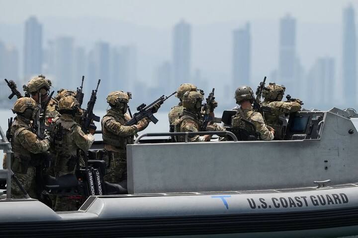Miembros de las Fuerzas Especiales participaron en un ejercicio de entrenamiento conjunto durante el «Panamax 2026», un ejercicio multinacional dirigido por Panamá y patrocinado por el Mando Sur de EE. UU., celebrado en la ciudad de Panamá, Panamá, en agosto. Foto Enea Lebrun/Reuters