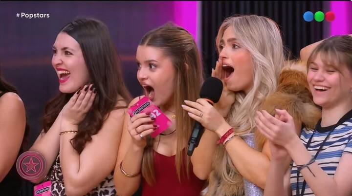 La reacción de las chicas de Popstars al enterarse el nombre de la banda y el lugar dónde van a tocar