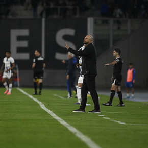 Jadson Viera ya juega el clásico: "El partido ante Racing es a todo o nada"