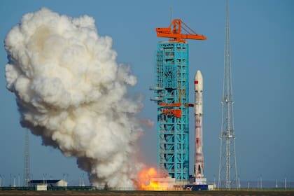 El cohete Zhuque-3 Y2 despega de la zona de innovación espacial comercial de Dongfeng