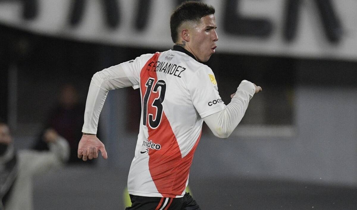 Golazo de Enzo Fernández vs Tigre en 2022 (Juan Mambromata).