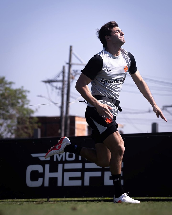 Santiago Sosa, en un entrenamiento de Vasco da Gama (Prensa Vasco da Gama).