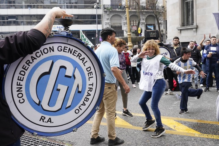 La CGT se movilizó en defensa de la industria nacional. Foto: Fernando de la Orden / Clarin