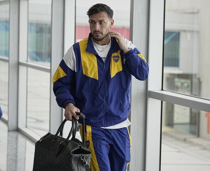 Paredes viene sobregirado y va al banco (Prensa Boca).