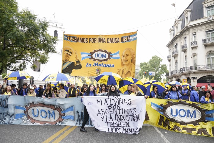 La CGT se movilizó en defensa de la industria nacional. Foto: Fernando de la Orden / Clarin