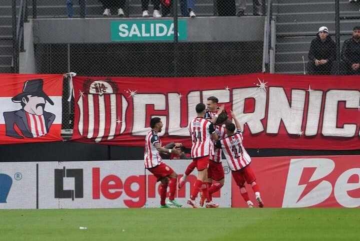 Beto Briasco marcó un doblete ante Huracán e ilusiona a la gente del Guapo