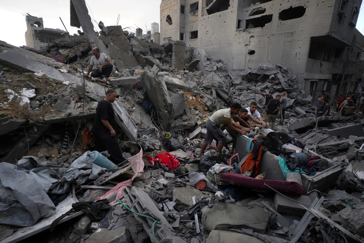 Pillay acusó a Israel de haber cometido un genocidio en la Franja de Gaza. (Foto: AP/Jehad Alshrafi)