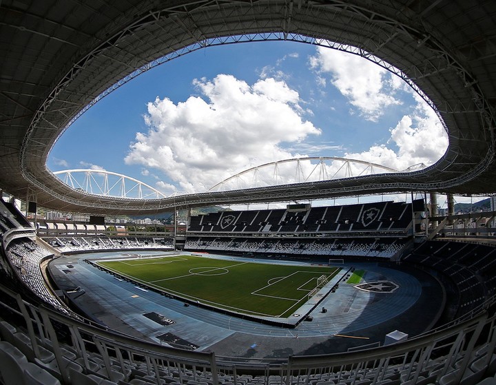 Según dicen en Brasil, el estadio Nilton Santos de Botafogo es la opción "más viable" para que Vasco reciba a Boca.